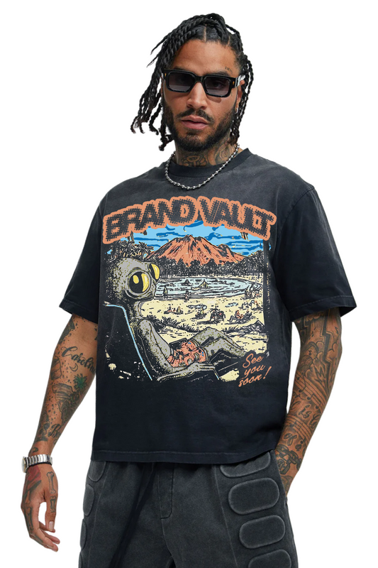 ALIEN VACATION CROP SHIRT